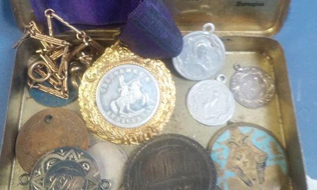 Love tokens and medallets
