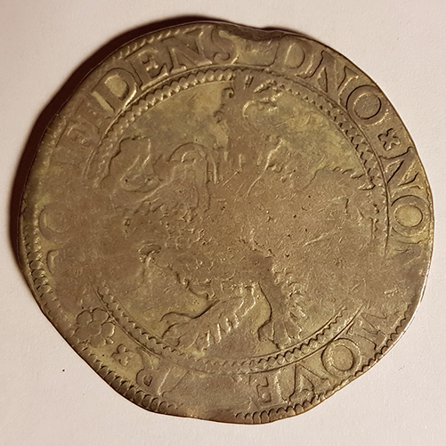 reverse with heraldic lion 