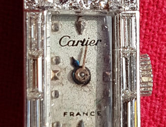 Cartier art deco Platinum wristwatch with 164 diamonds