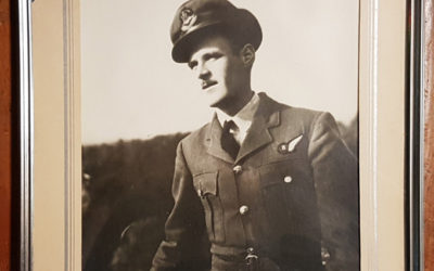 1939/1945 named R.C.A.F. Silver Memorial Cross, plaque, photo