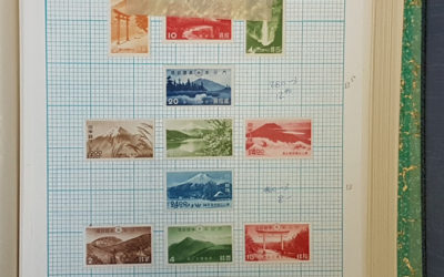 Japan 1936/1965 Mint in Rapkin album incl Sets etc (372)