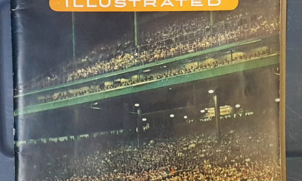 Sports Illustrated 16 Aug 1954 First edition w/ 27 baseball inserts