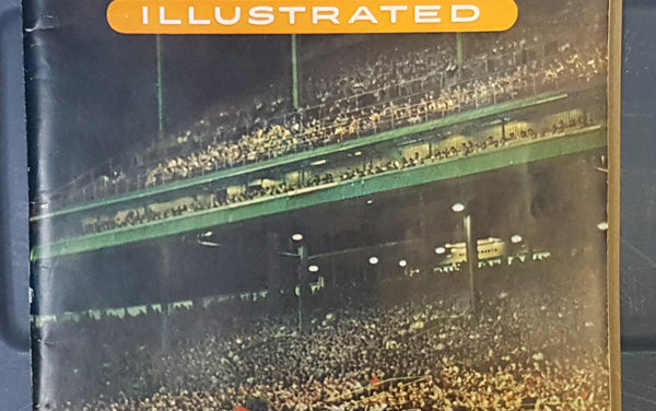 Sports Illustrated 16 Aug 1954 First edition w/ 27 baseball inserts