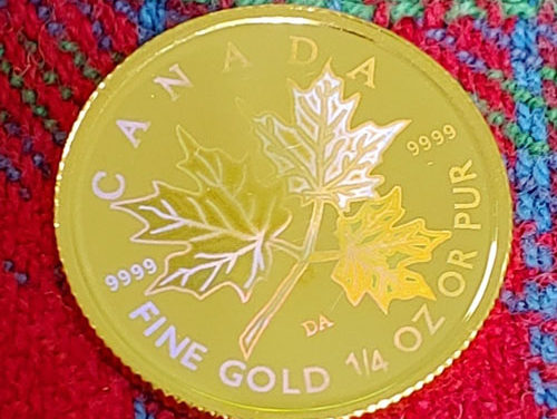 Canada BU 2001 pure Gold 1/4oz Hologram Maple $10