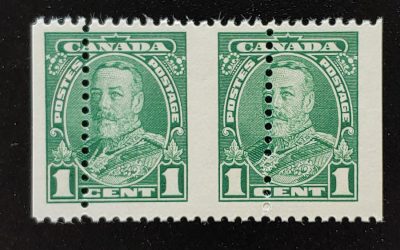 Canada #217 Never Hinged 1c George V Misperf Pair