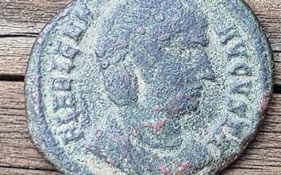 Helena, Augusta 324/330 AD Ae Follis struck at Heraclea Mint