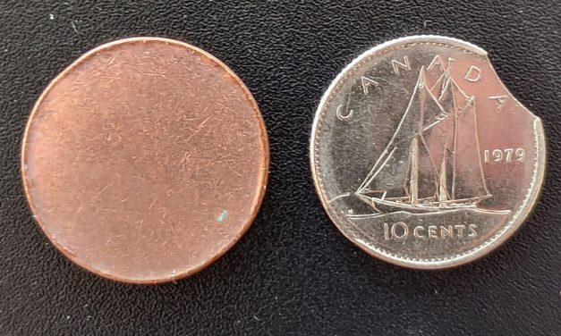Canada VF blank 1c Planchet & Clipped 1979 10c error coin duo