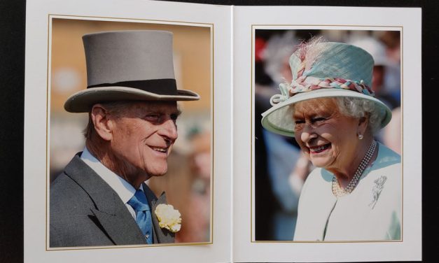 2013 Queen Elizabeth II and Prince Phillip signed Christmas Card