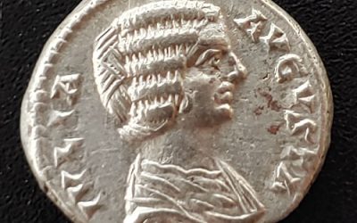Julian Domna, Augusta 193-217 AD 18mm 4.1gm Silver Denarius