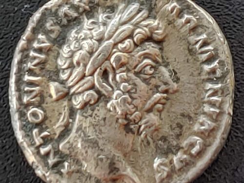 Marcus Aurelius 164-180 AD 17mm 3.15gm Silver Denarius