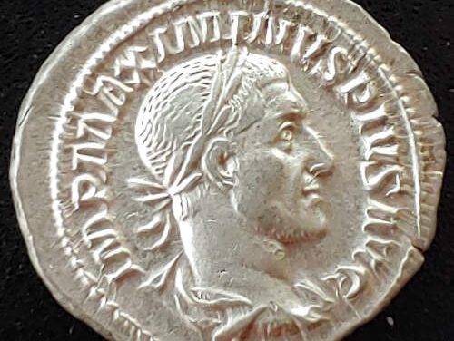 Maximinus I 235-238 AD 3.22gm Silver Denarius w/ Victoria etc