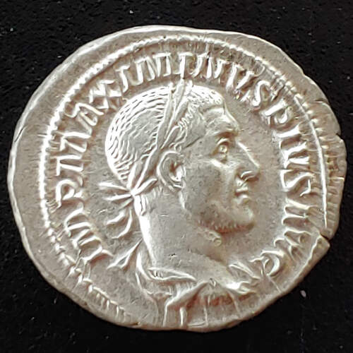 Maximinus I 235-238 AD 3.22gm Silver Denarius w/ Victoria etc