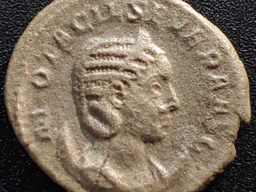 Otacilia Severa 244-247 AD 23mm 3.8gm Silver Antoninianus