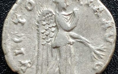 Hadrian 117-138 AD 17mm 3.4gm Silver Denarius w/ Victory etc