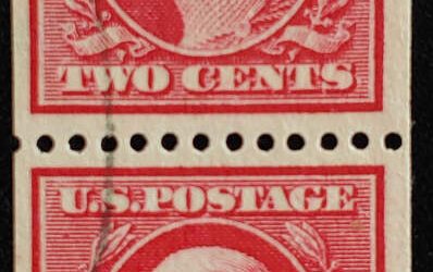 U.S.A. #386 F/VF Used 1910 2c Carmine Vertical Coil Pair