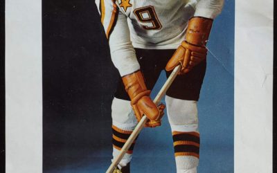 Gordie Howe signed 1965 11×7″ 1965 Eaton’s Photo