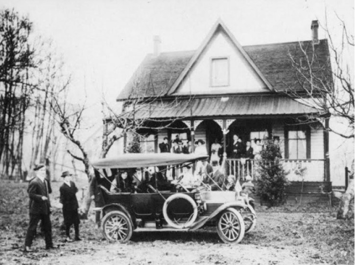 Restoring West Vancouver’s oldest Pioneer house