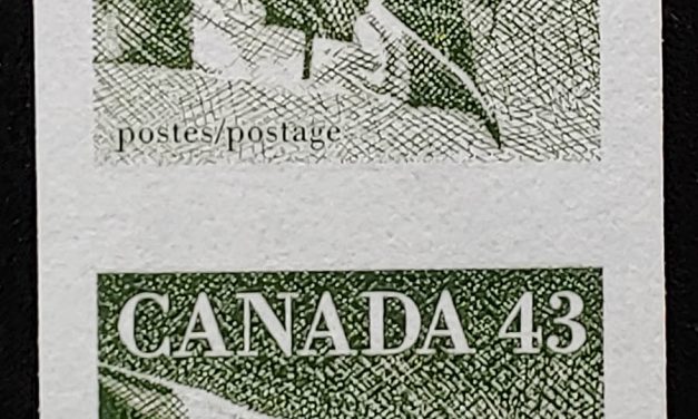 Canada #1395a VFNH 1992 43c Flag Imperforate Pair