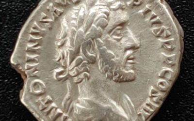 Antoninus Pius 138-161 AD 18mm 3.3gm Silver Denarius