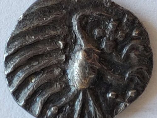 Anglo Saxon 695/740 AD plumed Bird type 1.15gm Silver Sceat