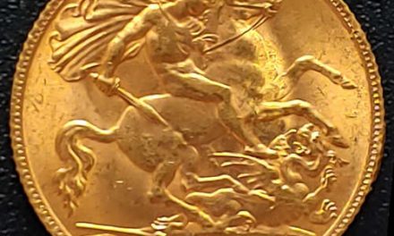Great Britain Unc 1914 George V Gold Half Sovereign .1178oz AGW