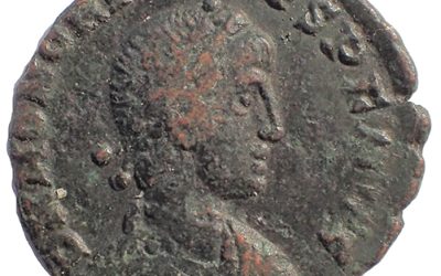 Honorius 393-423 AD 1.7gm AE18 Follis