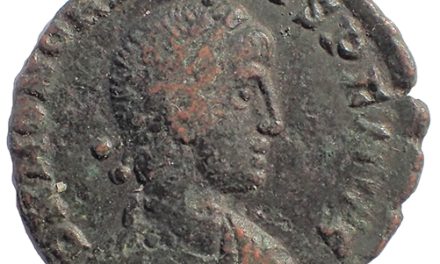 Honorius 393-423 AD 1.7gm AE18 Follis