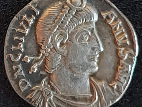 Julian II 360-363 AD 1.70gm Treveri Mint Silver Siliqua