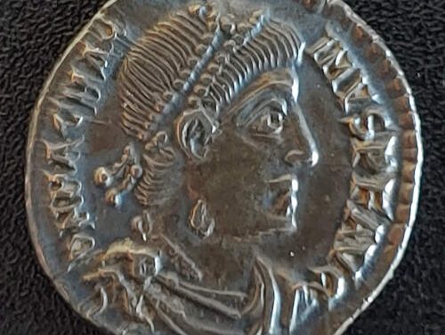 Magnus Maximus 383-388 AD 2.12gm Treveri Mint Silver Siliqua