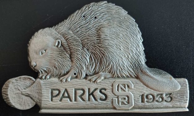 Saskatchewan 1933 5×3″ Aluminum Repousse Beaver Badge