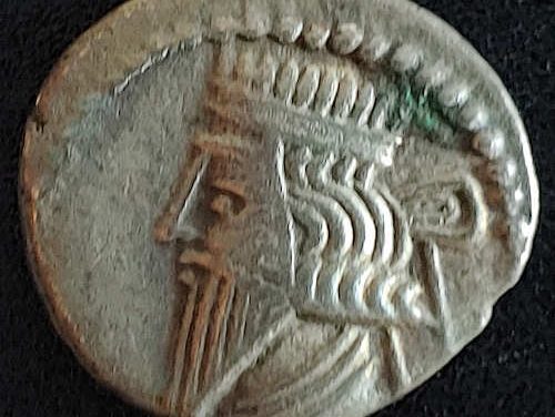 Mithridates V 140 AD 19mm 3.4g Parthian Silver Drachm
