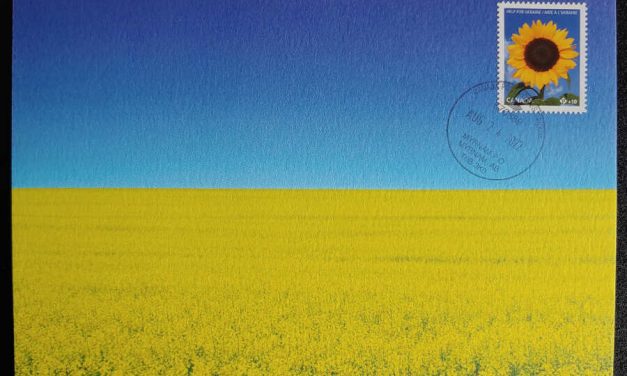 Canada #B32 24 Aug 2022 Ukraine Support Maxicard*