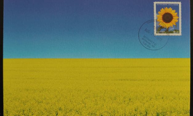 Canada #B32 24 Aug 2022 Ukraine Support Maxicard*