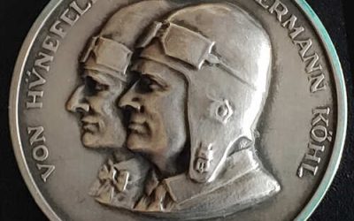 Germany 13 Apr 1928 high relief 24.33g transatlantic Flight Silver Medal