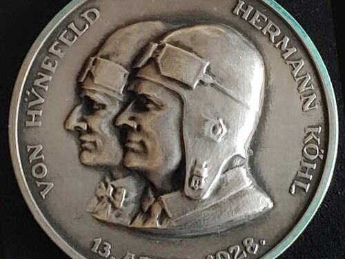 Germany 13 Apr 1928 high relief 24.33g transatlantic Flight Silver Medal
