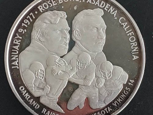 Super Bowl XI Proof 1977 60g sterling Silver Football medal
