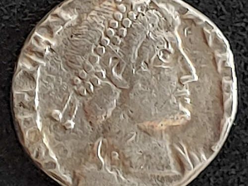 Valens 364-378 AD 1.24g Urbs Roma Silver Siliqua
