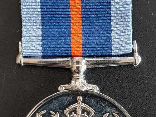 1939/45 Bomber Command cased commemorative medal, signed cert