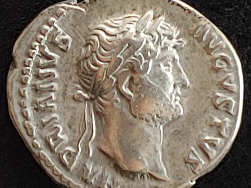 Hadrian AD 117-138 3.26g Silver Denarius w/ Roma etc