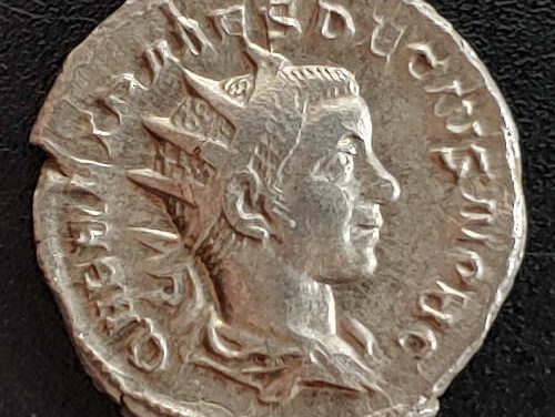 Herrenius Etruscus AD 249-51 4g Silver Antoninianus w/ Pietas etc