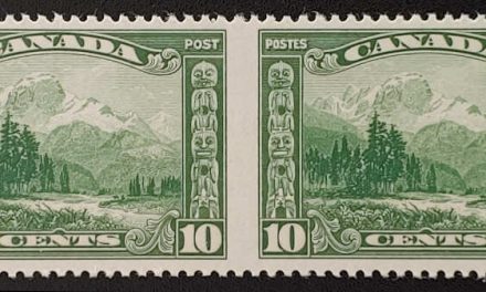 Canada #155b Fine+ Never Hinged 1928 10c Perf by Imperf Pair