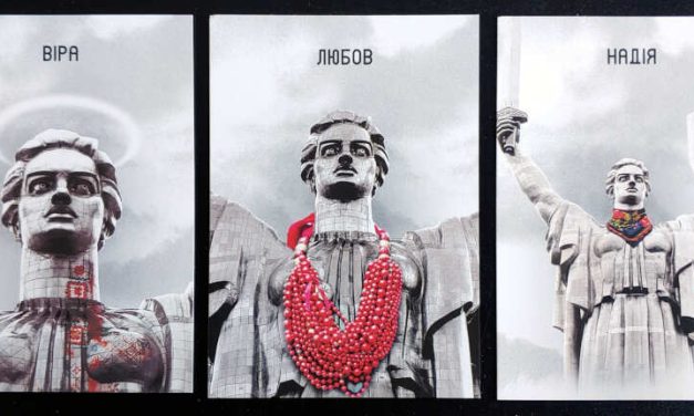 Ukraine Unused 2023 Mother of Ukraine Monument postcard trio*