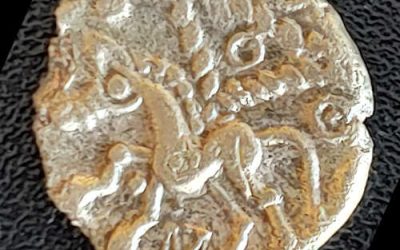 Celtic Ancient Britain 40-35 BC .94g Cantiaci late weald Gold 1/4 Stater Corded Triangle Type
