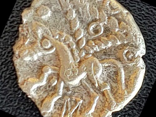 Celtic Ancient Britain 40-35 BC .94g Cantiaci late weald Gold 1/4 Stater Corded Triangle Type