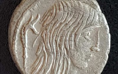 L. Hostilius Saserna 45 BC Roman Republic 3.63g Silver Denarius