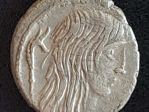 L. Hostilius Saserna 45 BC Roman Republic 3.63g Silver Denarius