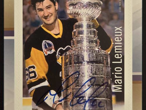 Mario Lemieux #3037i VFNH 2017 $1.80 autographed
