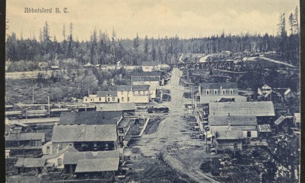 Abbotsford, B.C. Unu E. Morris/C. Summer Postcard