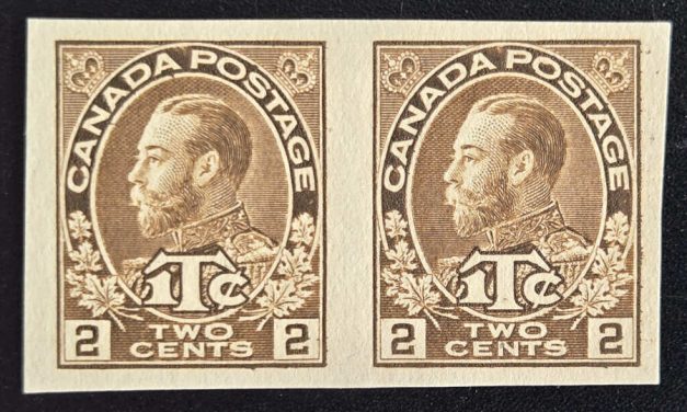Canada #MR4b VF Unu 1915 2c + 1c War Tax Imperf Pair, NGAI