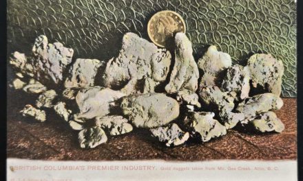 Atlin, B.C. Unu McGee Creek Gold Nugget Hibben colour Postcard